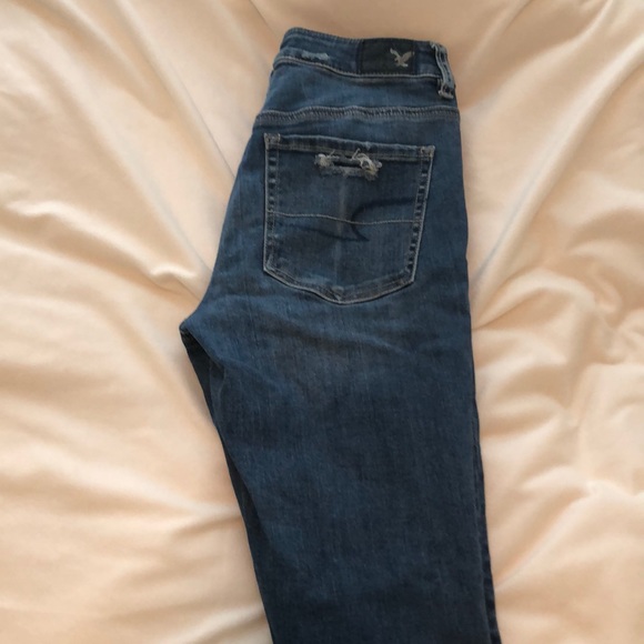 American eagle high waisted jeans - Picture 3 of 4